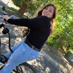 Meet your Posher, Marissa